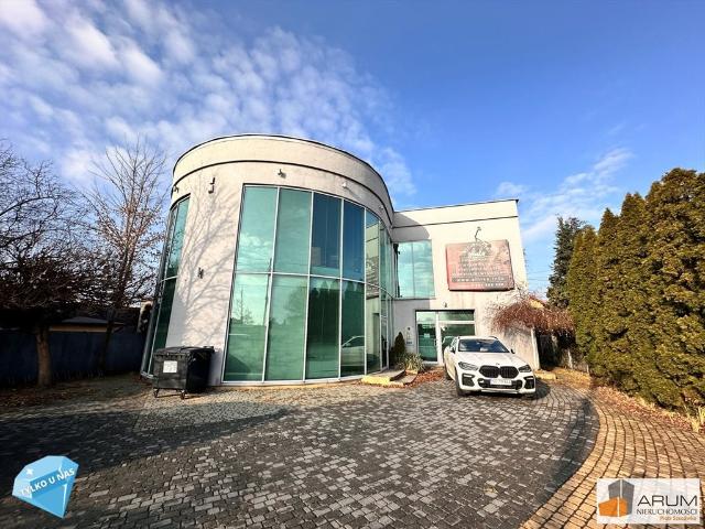 Na wynajem przestronny lokal 617 m² w Częstochowie