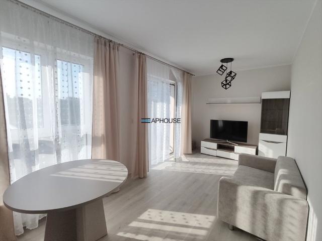 Na wynajem przestronne 3 pokojowe mieszkanie 47 m² z balkonem