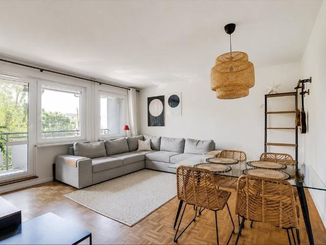 Na wynajem przestronne 3 pokojowe mieszkanie 74,5 m² we Wrocławiu