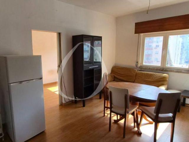 Na Reboleira Amadora apartamento T1+1 | 26084100599