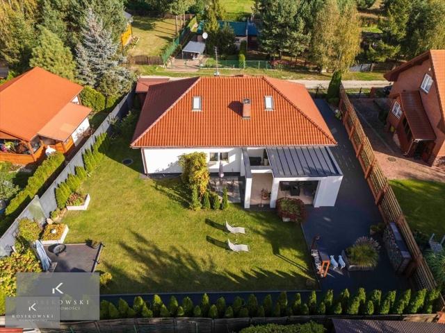 Na sprzedaż komfortowy dom 172 m² w spokojnej okolicy