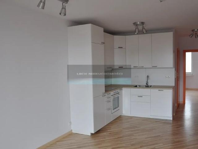 Na sprzedaż przestronne 3 pokojowe mieszkanie 54 m² na Bemowie