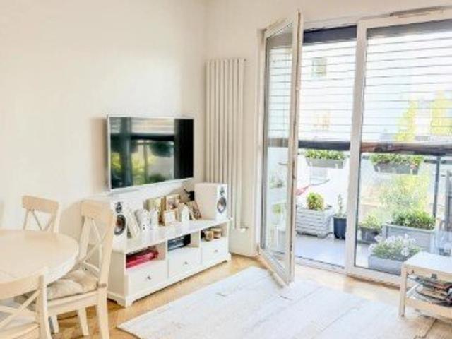 Na sprzedaż przestronne 3 pokojowe mieszkanie 59 m² z balkonem w Warszawie