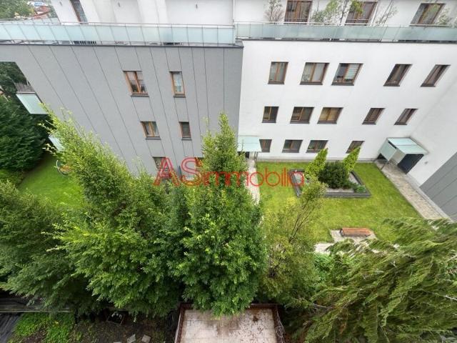 Na sprzedaż przestronne 3 pokojowe mieszkanie 67,5 m² w Warszawie