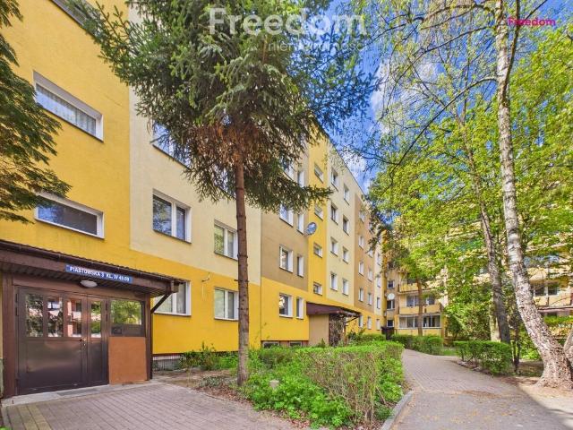 Na sprzedaż przestronne 3 pokojowe mieszkanie z balkonem w Radomiu
