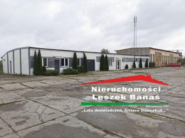 Na sprzedaż 835 m² powierzchni usługowej i handlowej