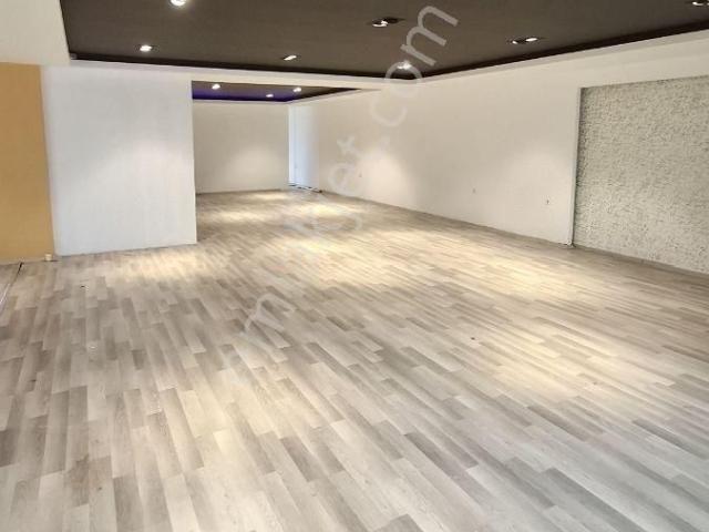 Namlı'dan Yıkık Kemer Meydanda 250 M² Kiralık Ofis