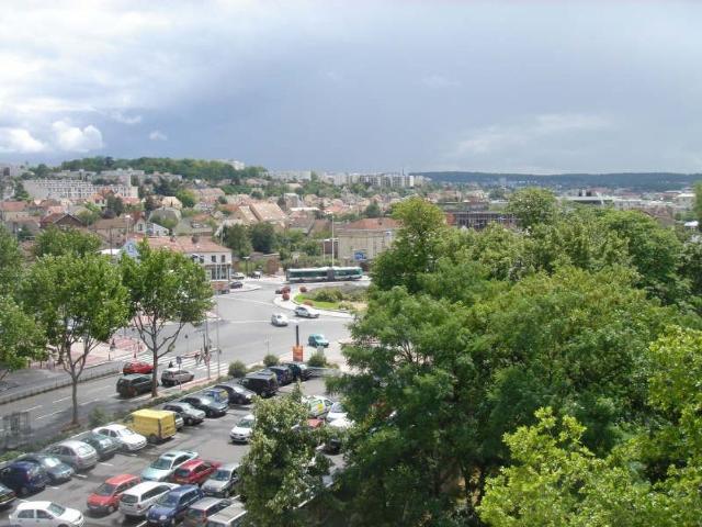NANTERRE