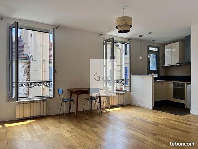 Nanterre hyper centre 3 pieces lumineux en parfait etat