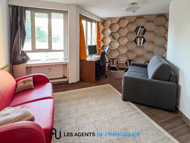 Nanterre Préfecture / Appartement 3 pièces 87 m²