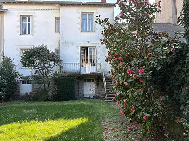 Nantes 44000 Achat / Vente maison 7 pièces t7 au dernier étage cave