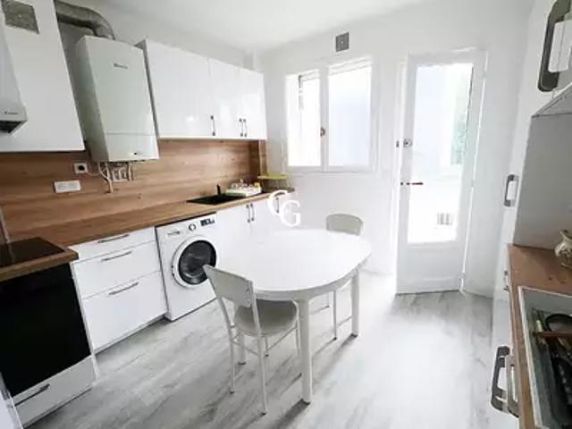 Nantes 44000 Location appartement 3 pièces t3 parking