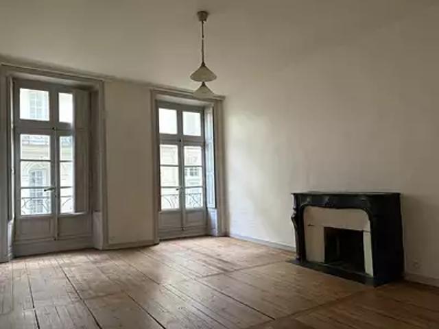 Nantes 44000 Location appartement 2 pièces t2