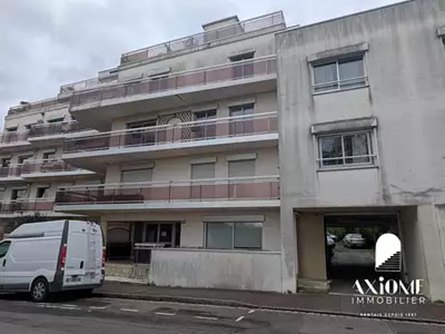 Nantes 44000 Location parking
