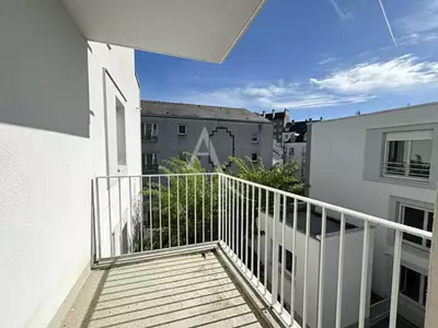 Nantes 44200 Achat / Vente appartement 2 pièces t2 au dernier étage parking
