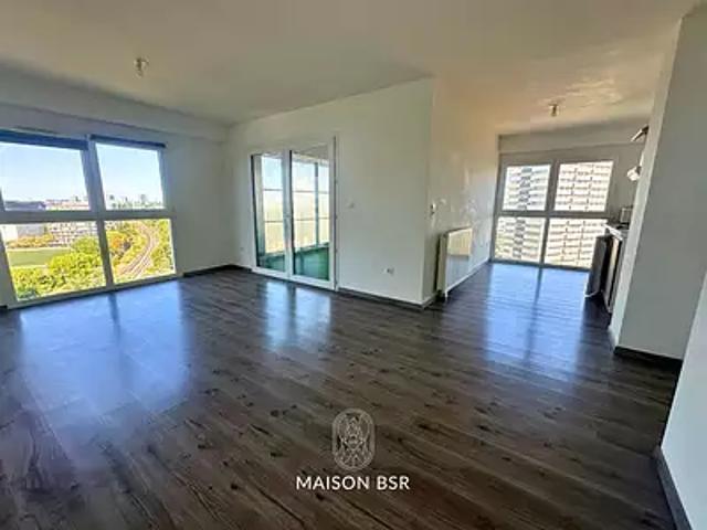 Nantes 44200 Achat / Vente appartement 2 pièces t2 terrasse cave