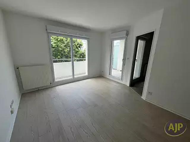 Nantes 44200 Location appartement 3 pièces t3 terrasse cave