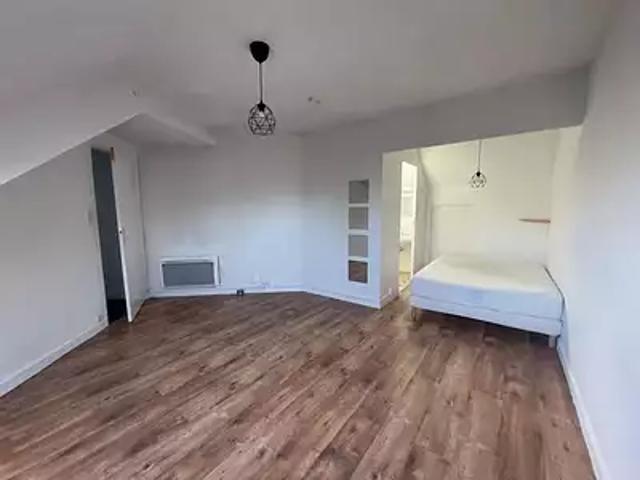 Nantes 44300 Achat / Vente appartement 1 pièce t1 au dernier étage cave