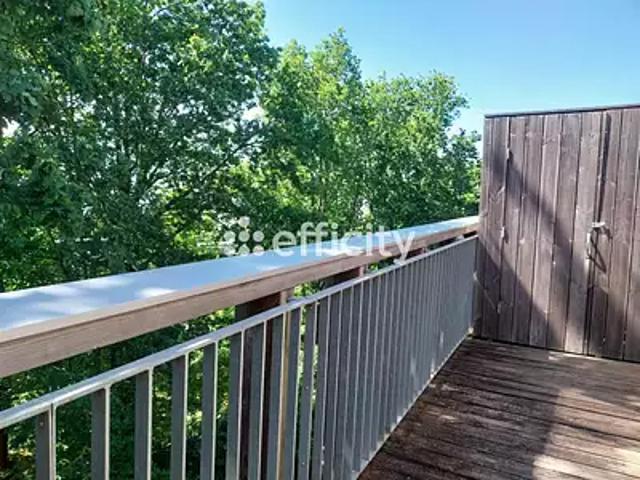 Nantes 44300 Achat / Vente appartement 2 pièces t2 au dernier étage balcon