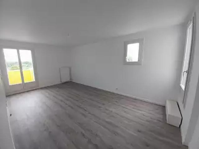 Nantes 44300 Achat / Vente appartement 4 pièces t4 au dernier étage balcon