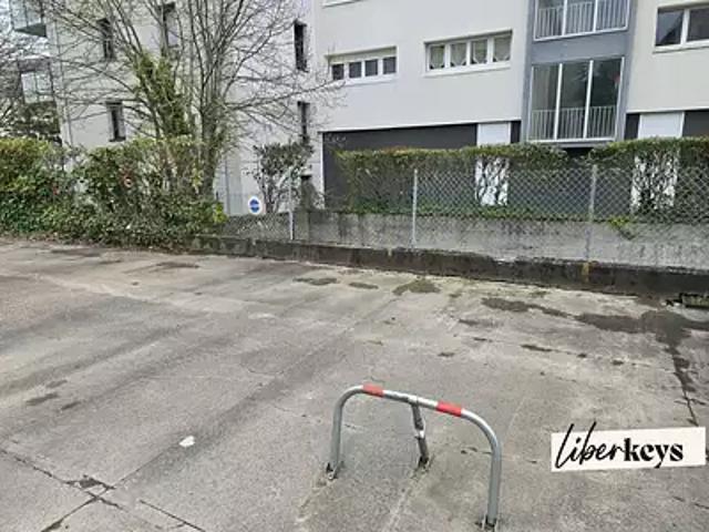 Nantes 44300 Achat / Vente parking