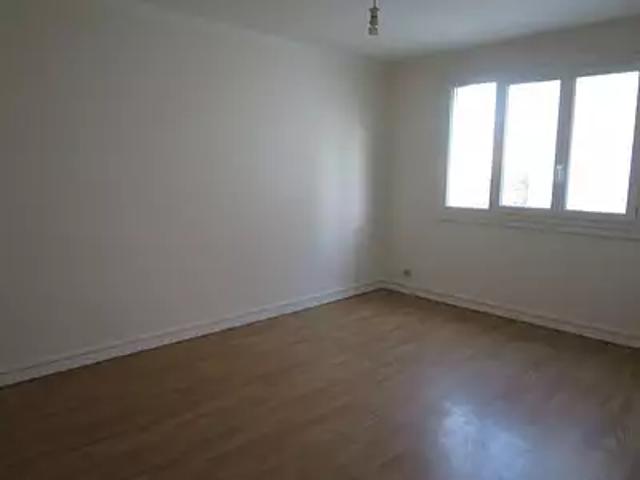 Nantes 44300 Location appartement 1 pièce t1 cave parking