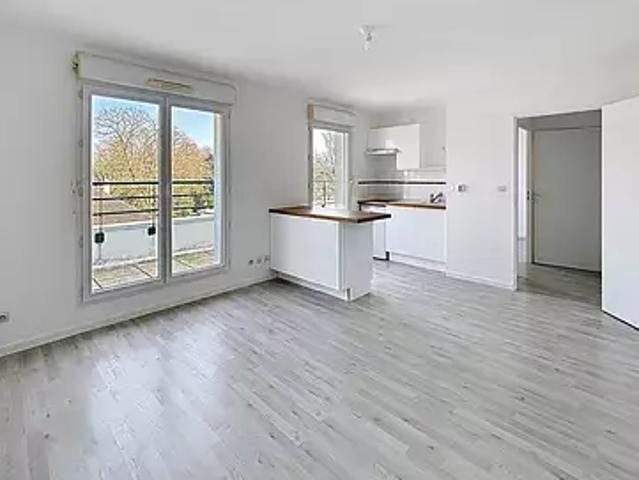 Nantes 44300 Location appartement 2 pièces t2 au dernier étage