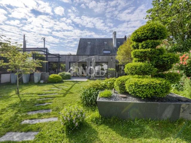 Nantes Chantenay Agréable maison familiale 4 chambres studio superbe jardin