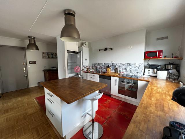 NANTES AMÉRICAINS GRAND APPARTEMENT T3 MEUBLÉ | Poulpiquet Immobilier
