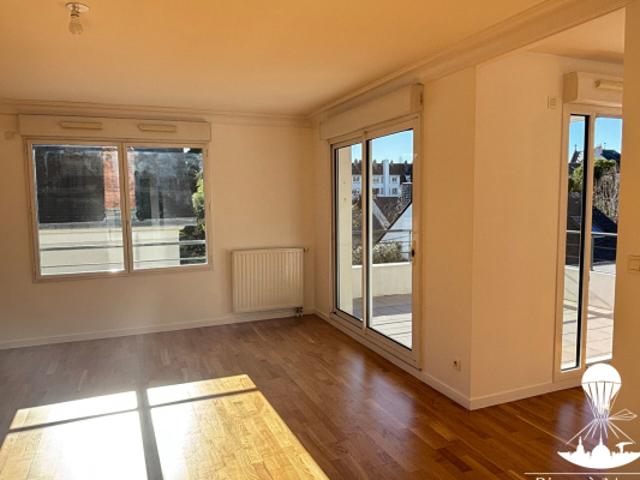 NANTES, Appartement T5 90m2, garage 30 m2 et ascenseur