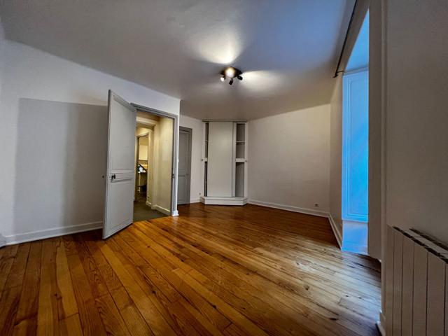 NANTES GRASLIN Appartement 1 pièce 40.84 m2