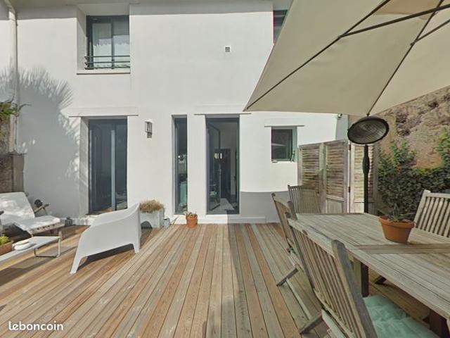 Nantes, Hauts Pavés Saint Félix, Maison 4 pièces avec jardin et stationnement en impasse privée