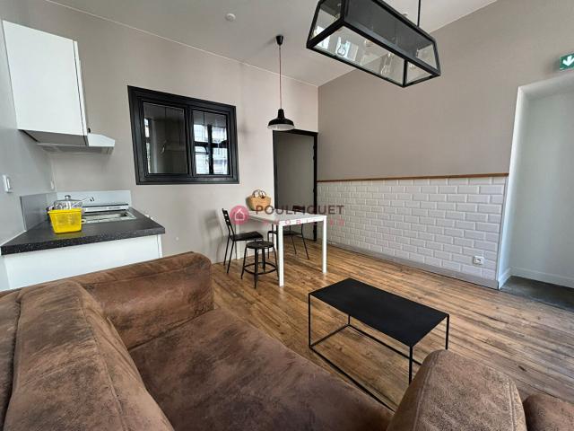 NANTES HYPER CENTRE Type 2 Meublé Balcon | Poulpiquet Immobilier