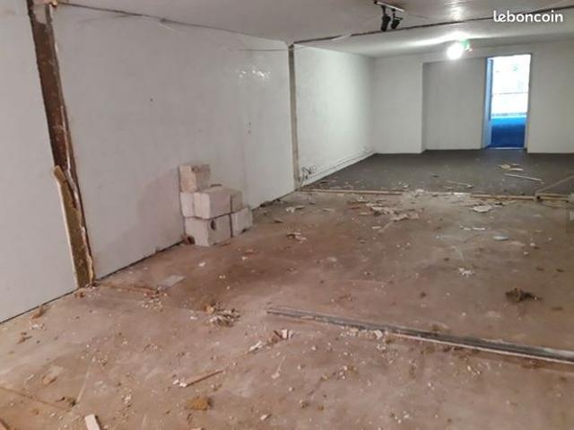 NANTES HYPER CENTRE 87m2 atypiques A RENOVER entre Bouffay et château au calme