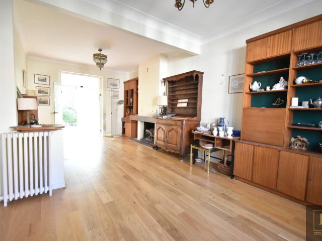 NANTES, Rond Point de Vannes, maison de caractère, 150m2, garage et sous sol complet
