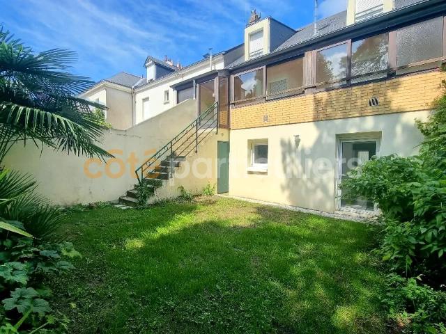 NANTES ZOLA / PROCE MAISON 10 PIECES 195 M2 JARDIN 2 PLACES DE STATIONNEMENTS