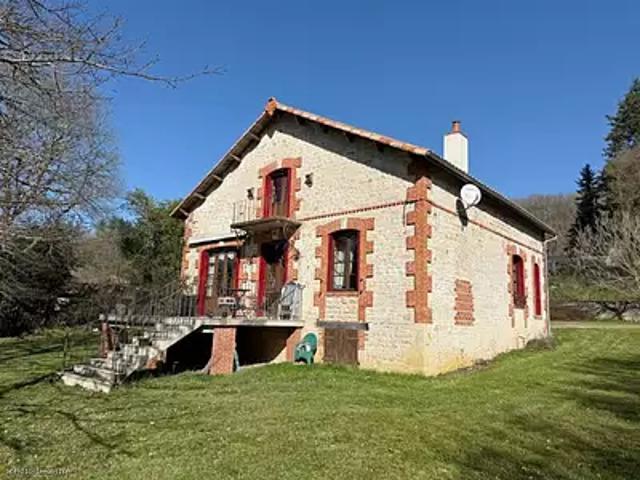 Nanteuil en Vallée 16700 Achat / Vente maison 7 pièces t7