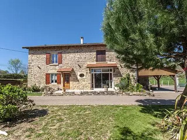Nantheuil 24800 Achat / Vente maison 5 pièces t5 parking