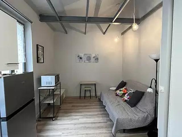 Nancy 54000 Location appartement 1 pièce t1 au dernier étage parking