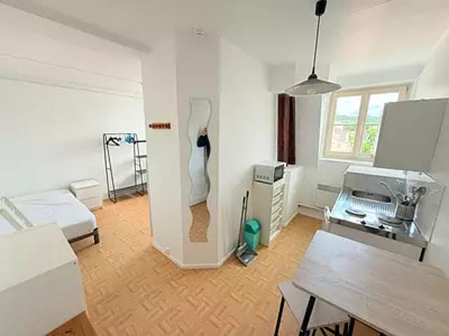 Nancy 54000 Location appartement 1 pièce t1 au dernier étage parking