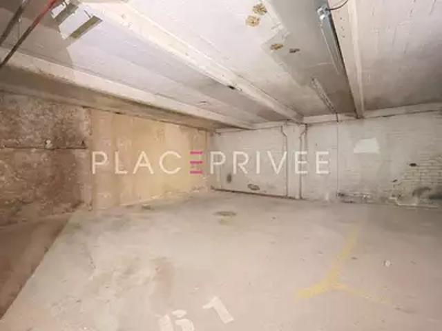Nancy 54000 Location parking parking