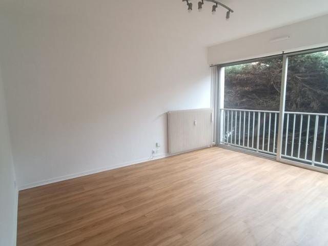 NANCY CENTRE PLACE CARNOT STUDIO