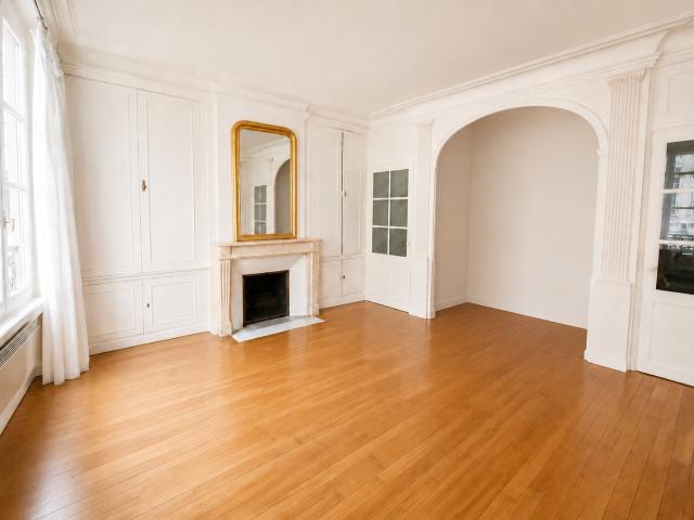 NANCY / CENTRE VILLE F4 DE CARACTERE 104M2 + CAVES