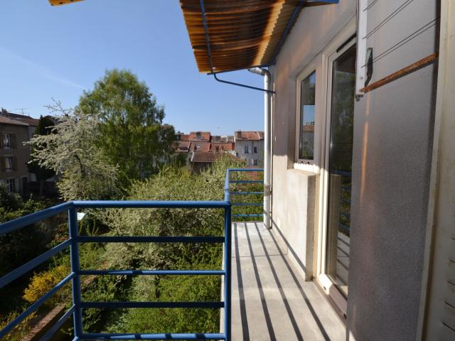 Nancy Commanderie F1 de 30 m² avec vue sur jardin, Nancy