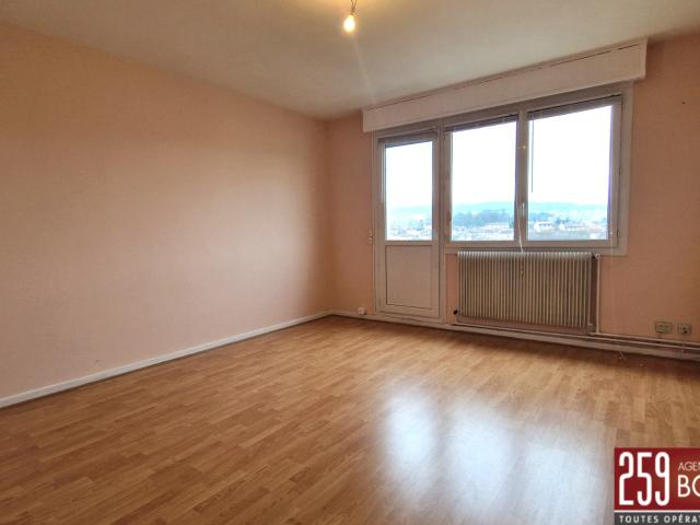 NANCY EXELMANS / APPARTEMENT 3 PIECES AVEC BALCON ET GARAGE