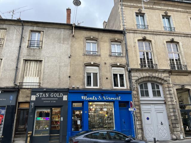 NANCY HYPER CENTRE / RUE SAINT DIZIER: APPARTEMENT T1 SUPERBEMENT RÉNOVÉ