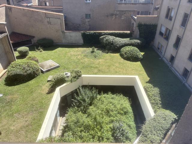 Nancy, hyper centre ville, F3 cave parking