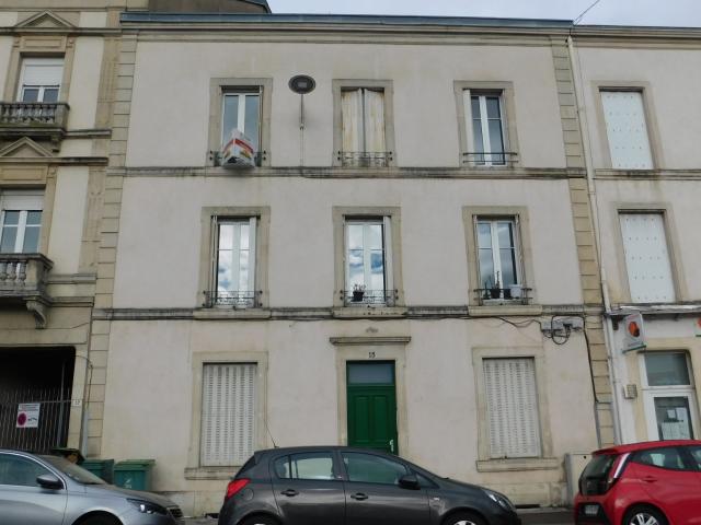 NANCY / QUARTIER HOPITAL CENTRAL: GRAND APPARTEMENT T2 LOUÉ POUR INVESTISSEUR