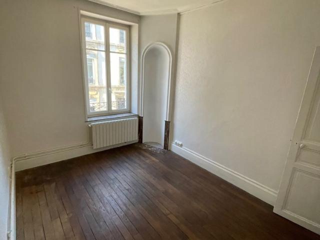 NANCY RUE DE THIONVILLE 3 PIECES