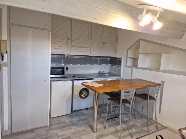 NANCY, rue Sainte Catherine: STUDIO 19 M2